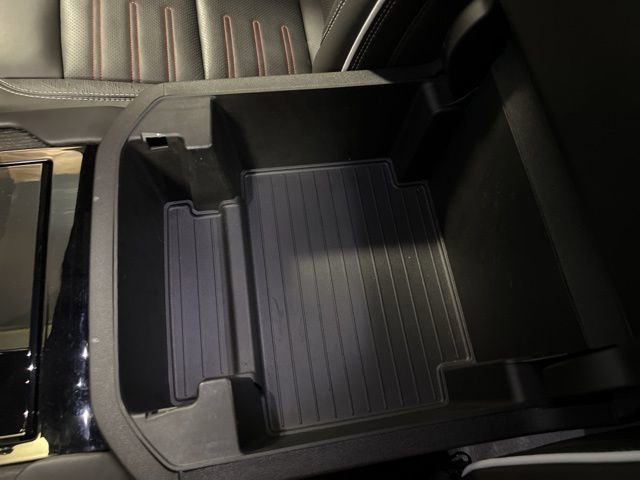 Used 2025 GMC Yukon XL AT4 Ultimate image 23