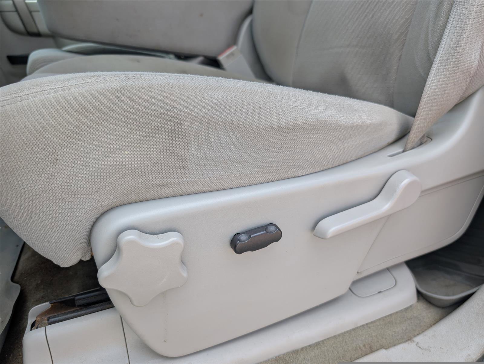 Used 2011 GMC Sierra 1500 SLE w/ Power Tech Package image 10