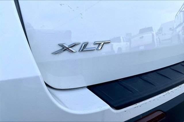 Used 2023 Ford Explorer XLT AWD/4WD image 23