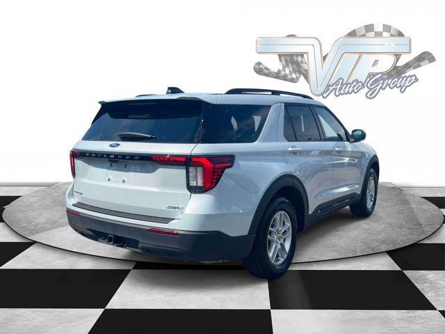 Used 2026 Ford Explorer Active AWD/4WD image 6