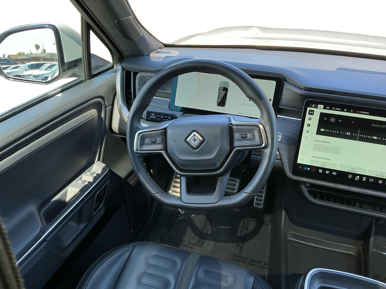 Used 2024 Rivian R1S Adventure Dual AWD/4WD image 11