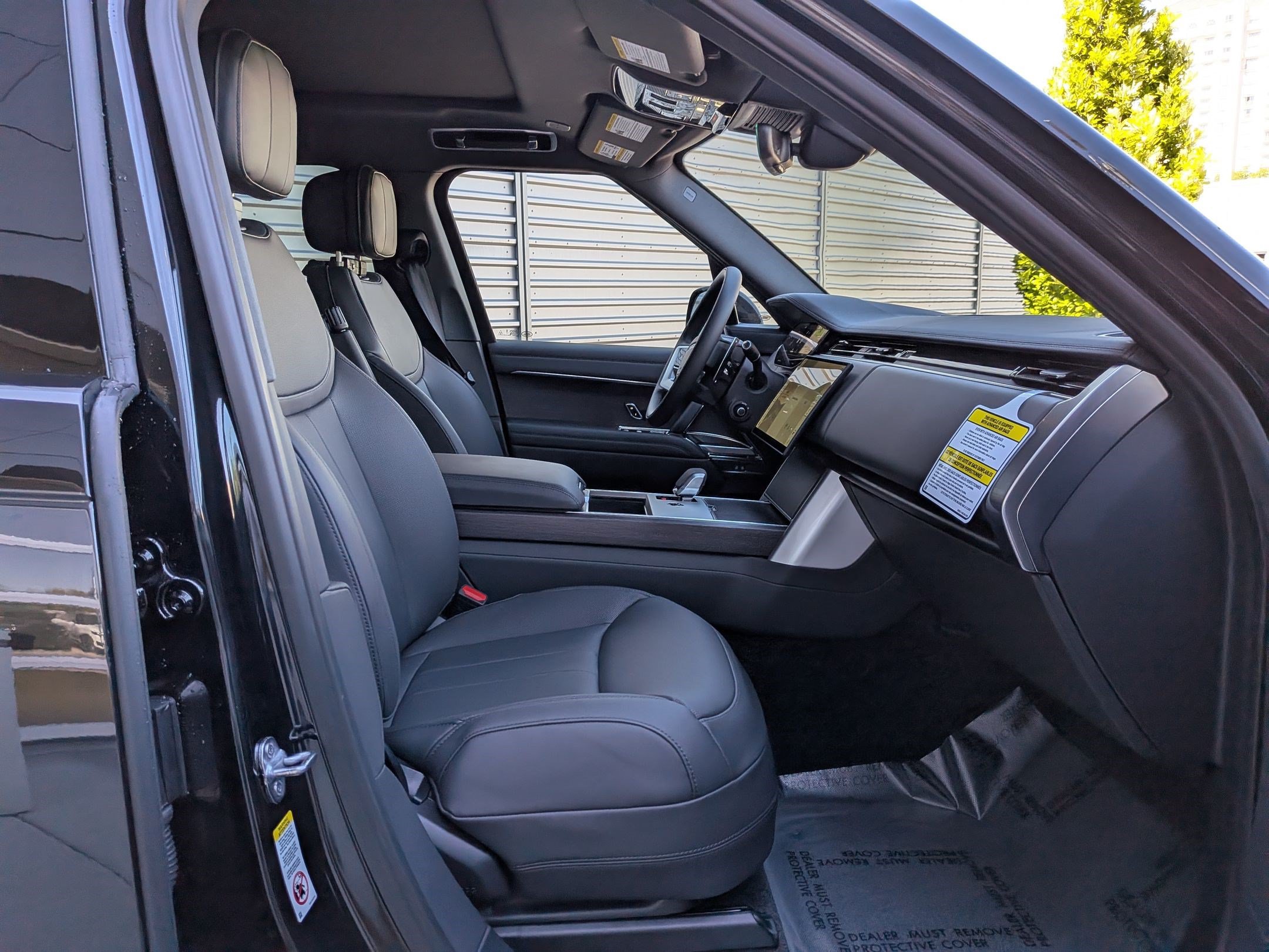 New 2026 Land Rover Range Rover SE AWD/4WD image 29