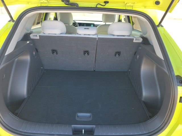 Used 2025 Hyundai Kona SEL image 24