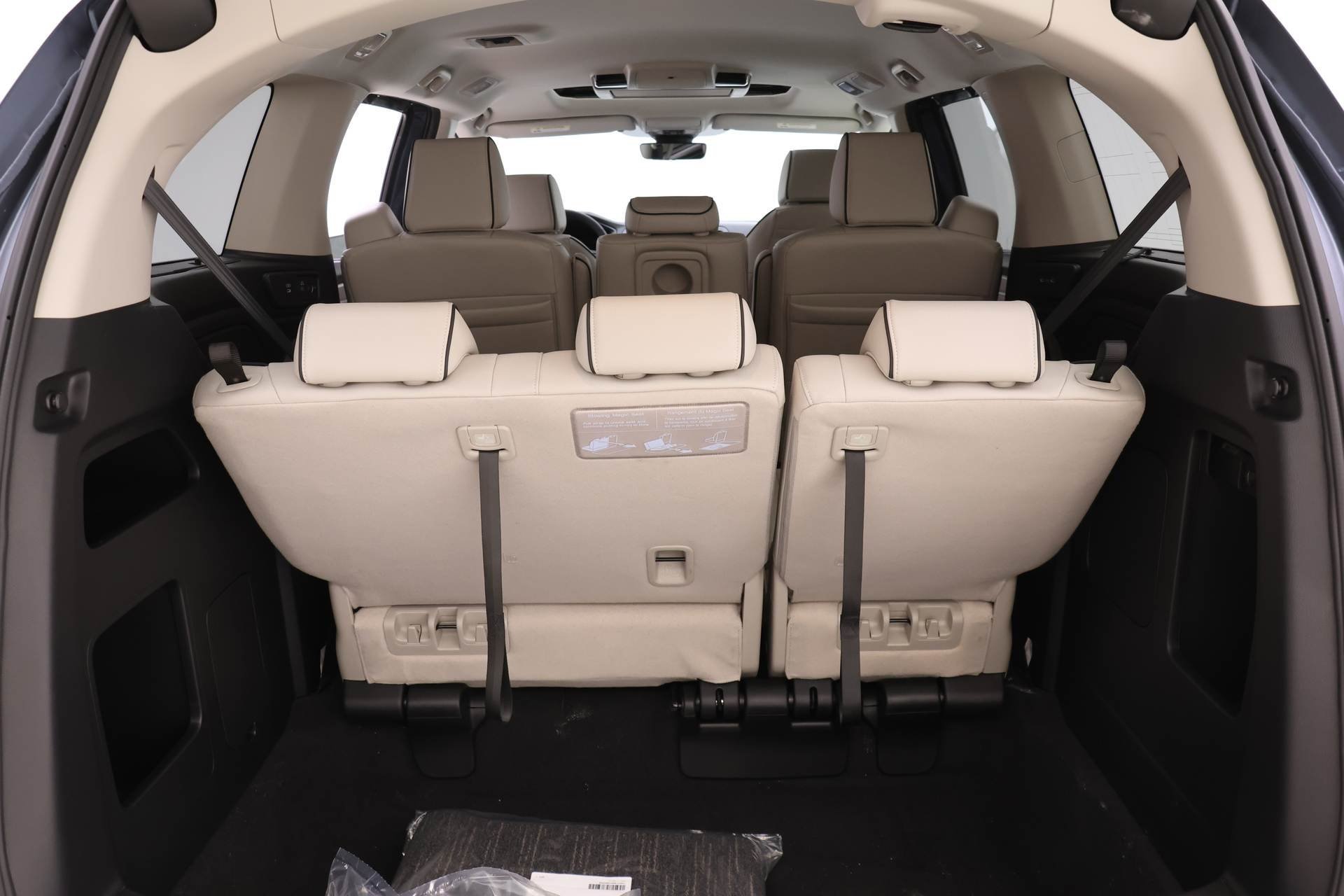 New 2026 Honda Odyssey Touring image 14