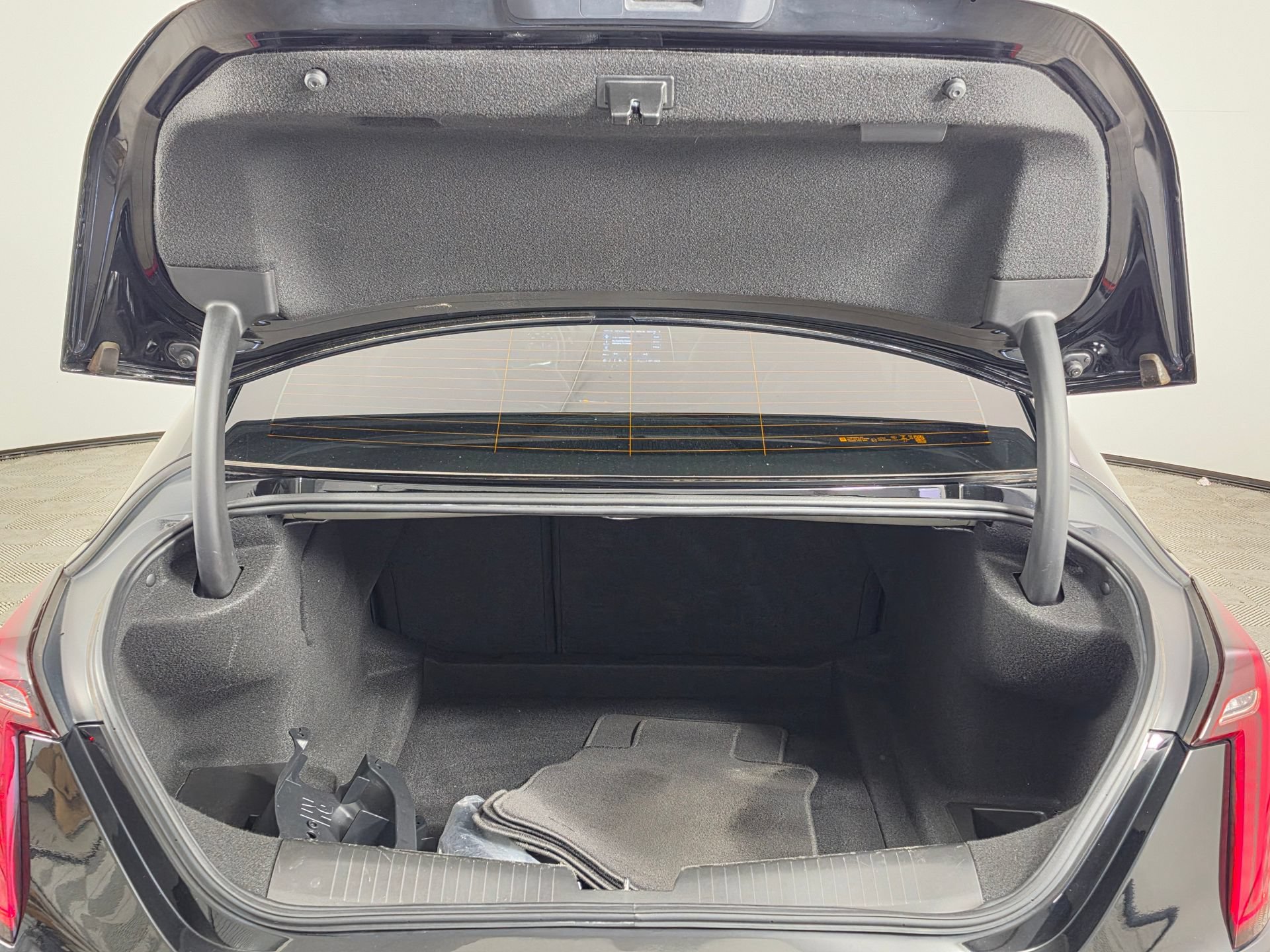 Used 2023 Cadillac CT4 Luxury RWD image 13