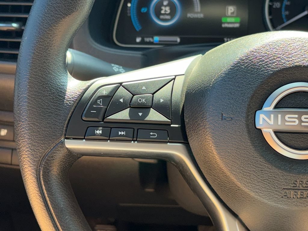 Used 2025 Nissan Leaf S FWD image 12