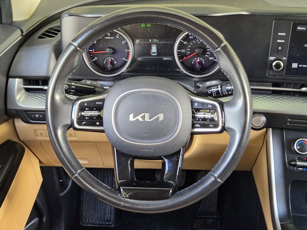 Used 2022 Kia Carnival LX image 25