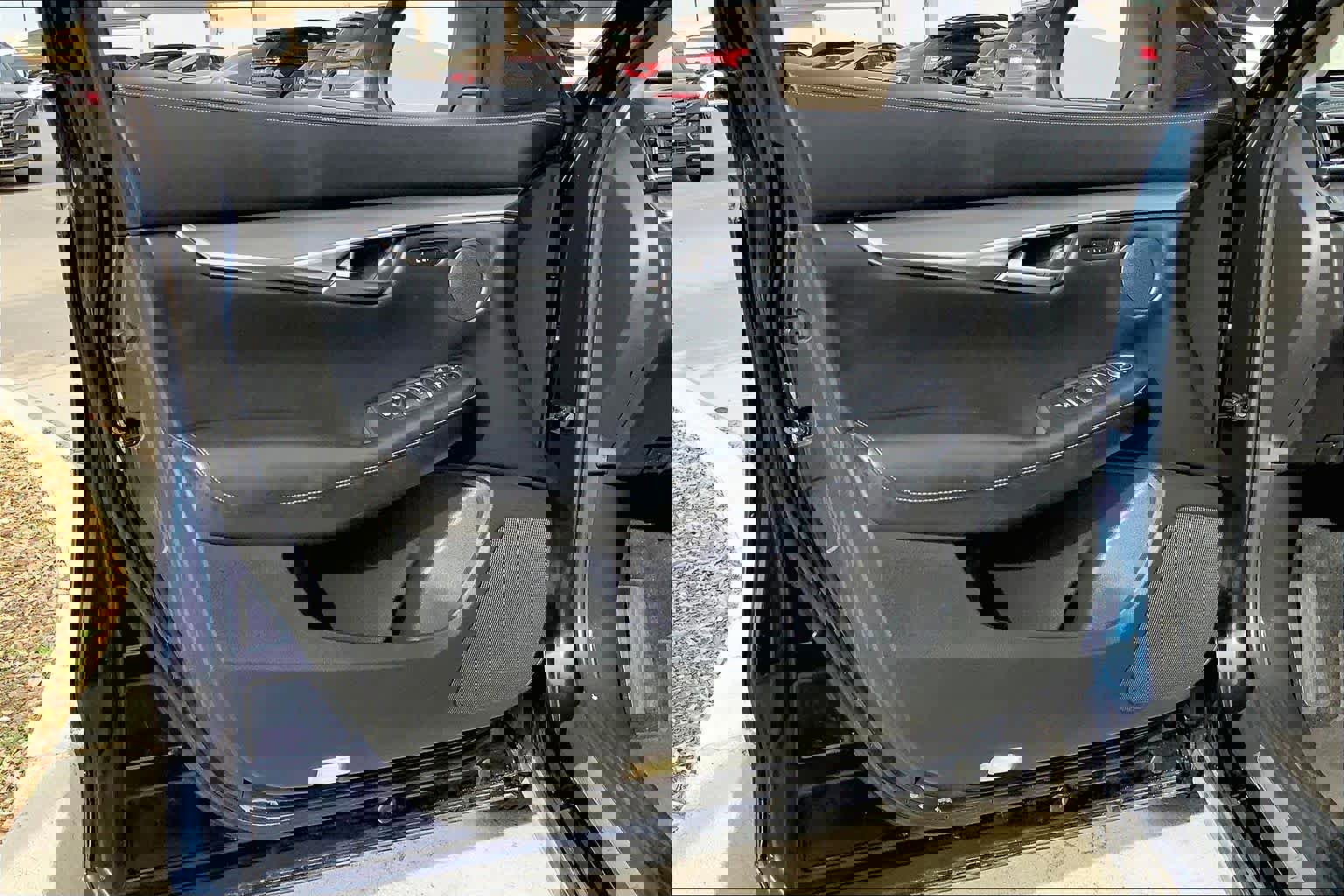 Used 2024 INFINITI QX50 Luxe image 21