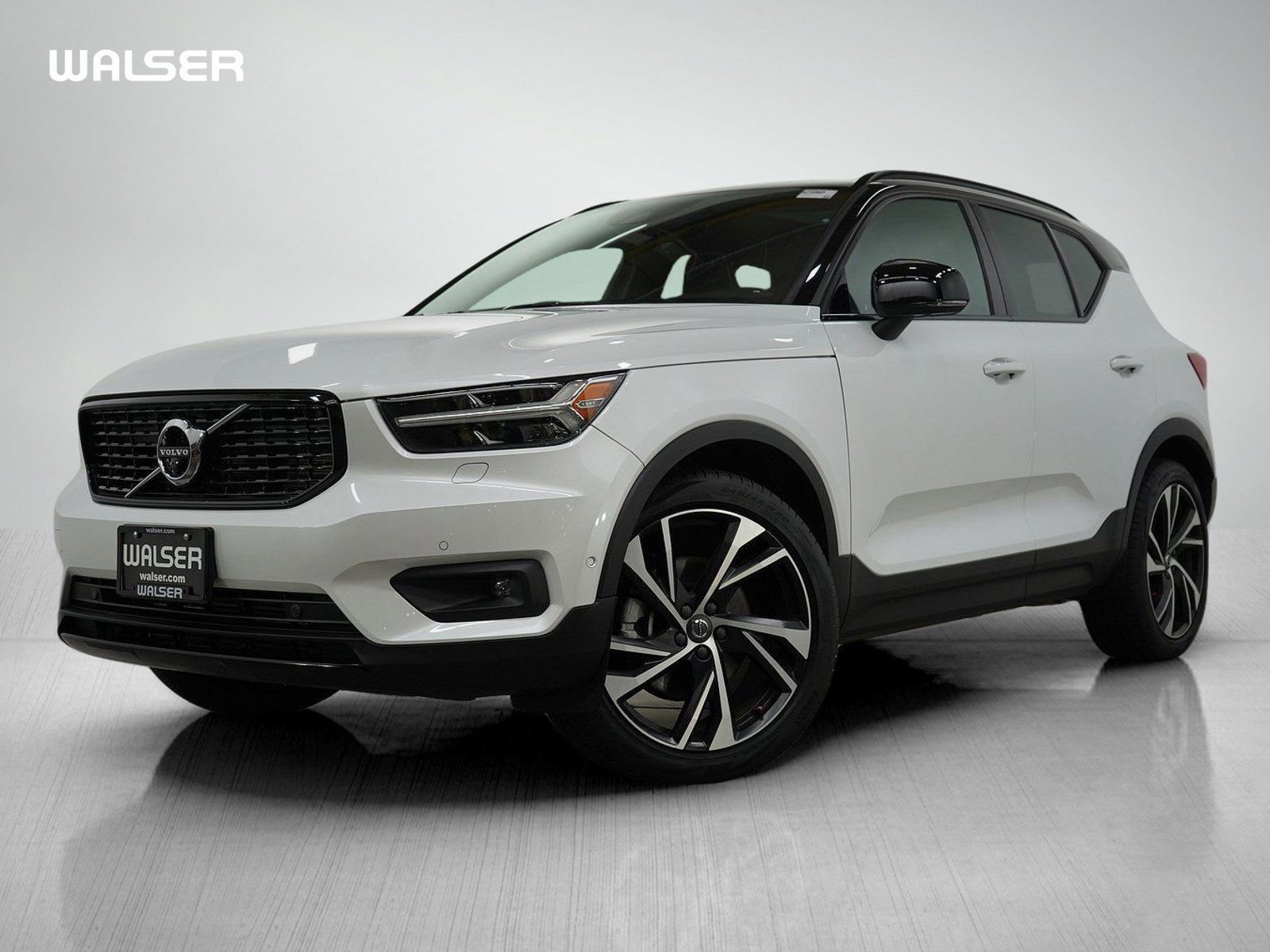 Used 2019 Volvo XC40 T5 R-Design
