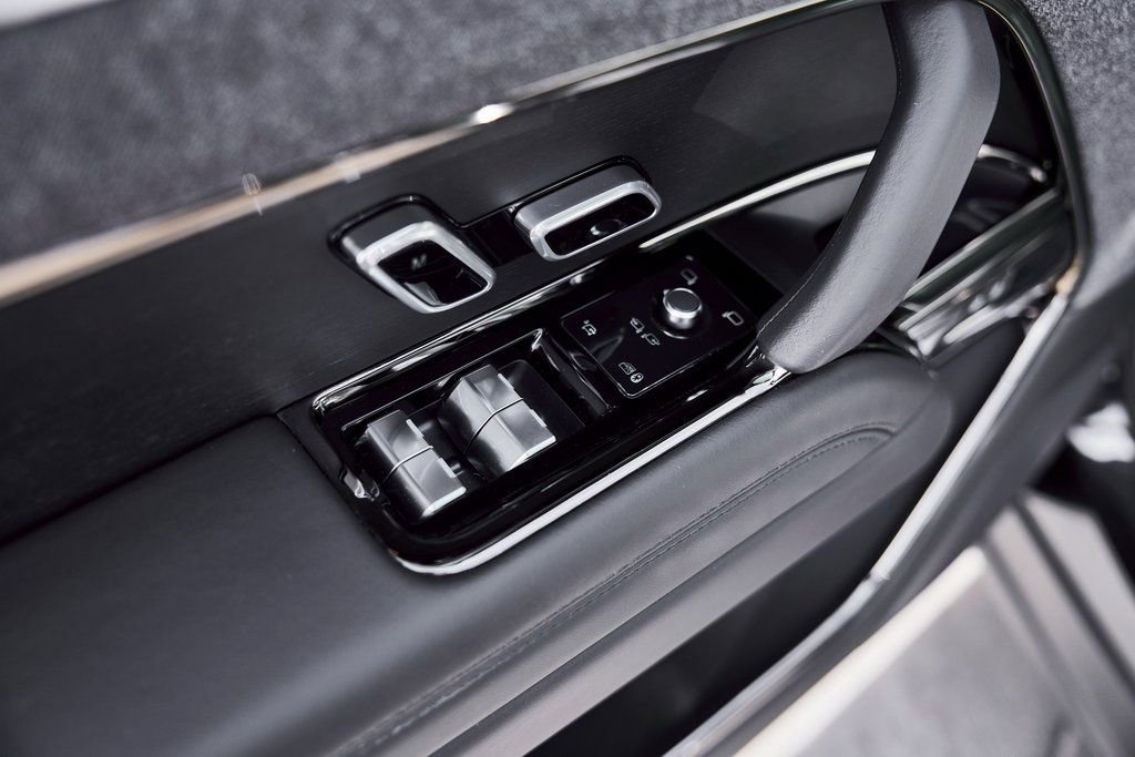 Used 2025 Land Rover Range Rover Sport Dynamic SE AWD/4WD image 30