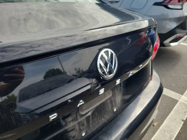 Used 2020 Volkswagen Passat 2.0T SE FWD image 6