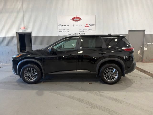 Used 2023 Nissan Rogue S AWD/4WD image 7