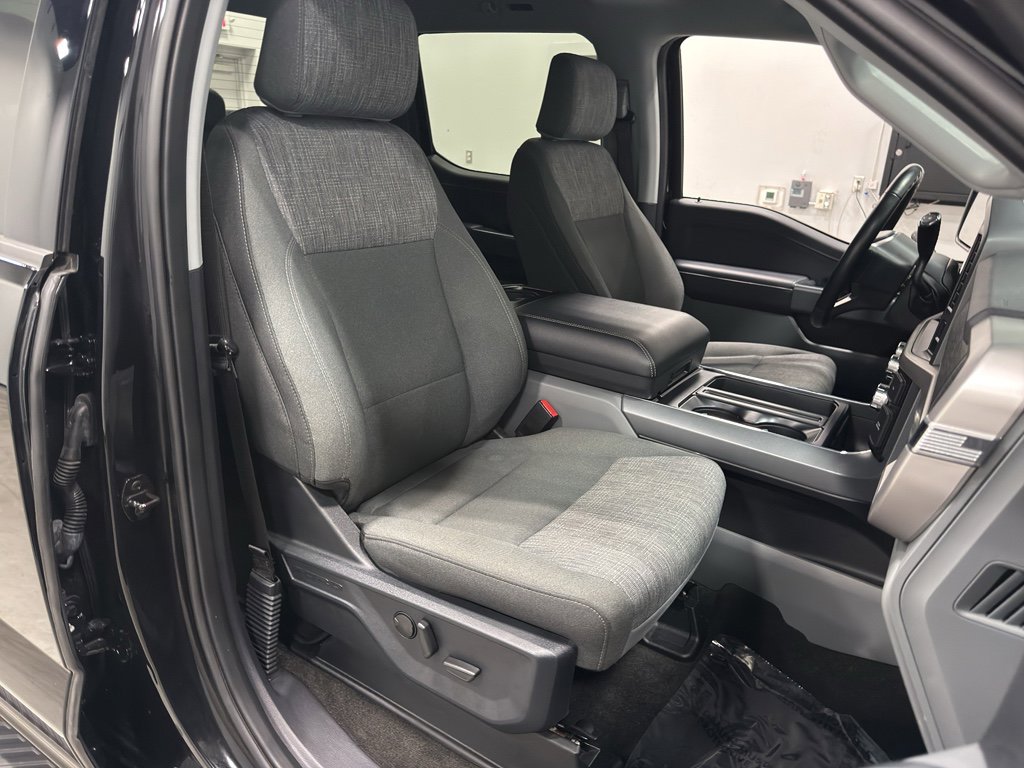 Certified 2022 Ford F150 XLT w/ Equipment Group 302A High image 29