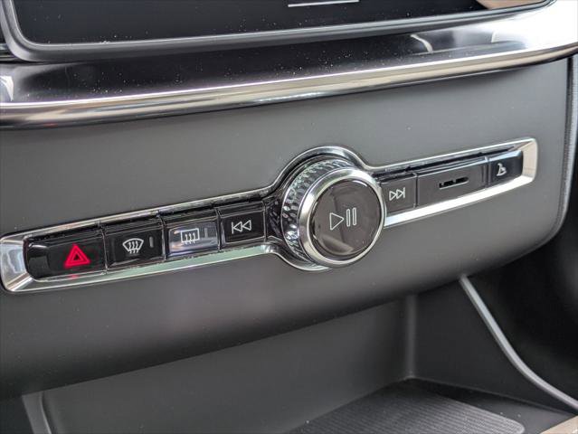 New 2026 Volvo XC90 T8 Plus w/ Protection Package Premier image 8