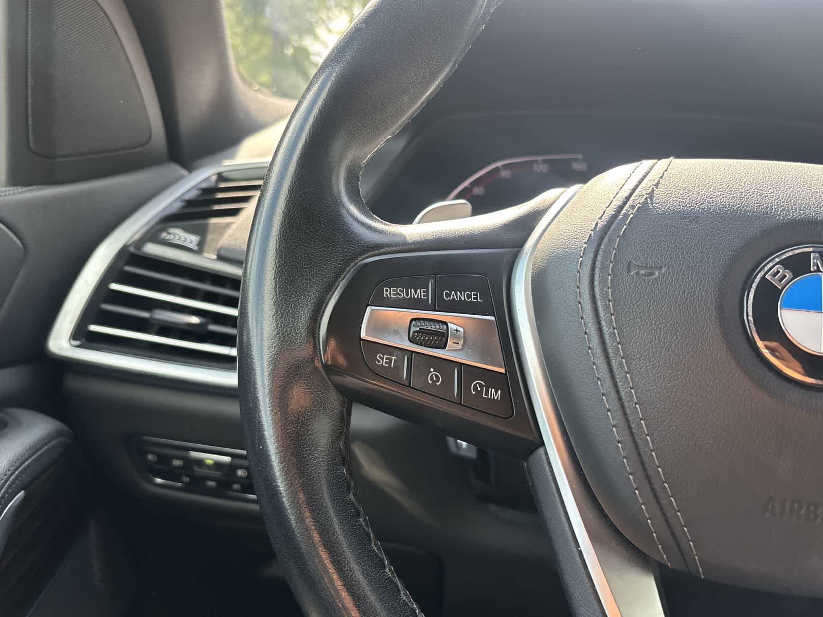 Used 2020 BMW X5 xDrive40i w/ Convenience Package AWD/4WD image 11