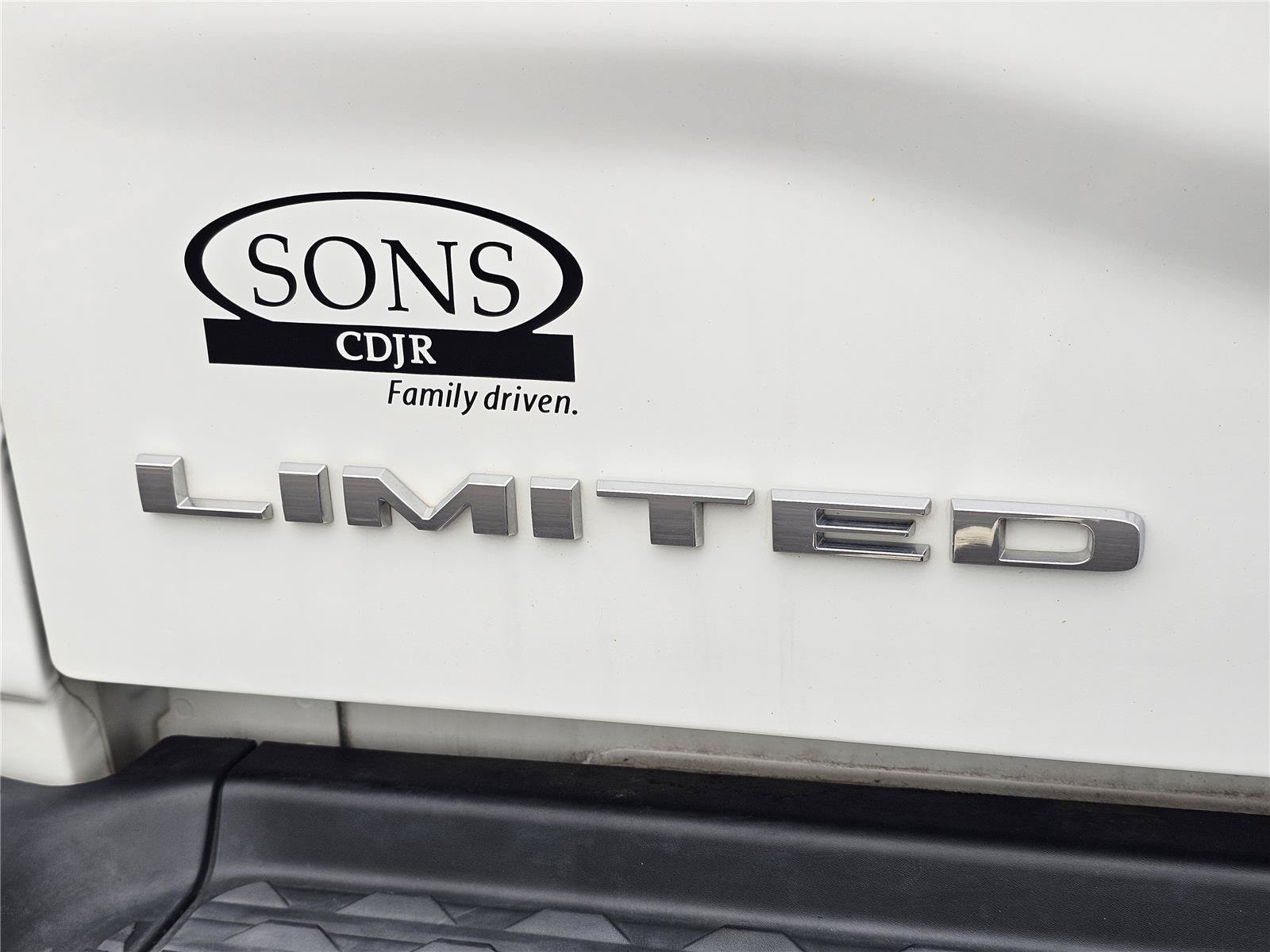 Used 2020 RAM 2500 Limited AWD/4WD image 12