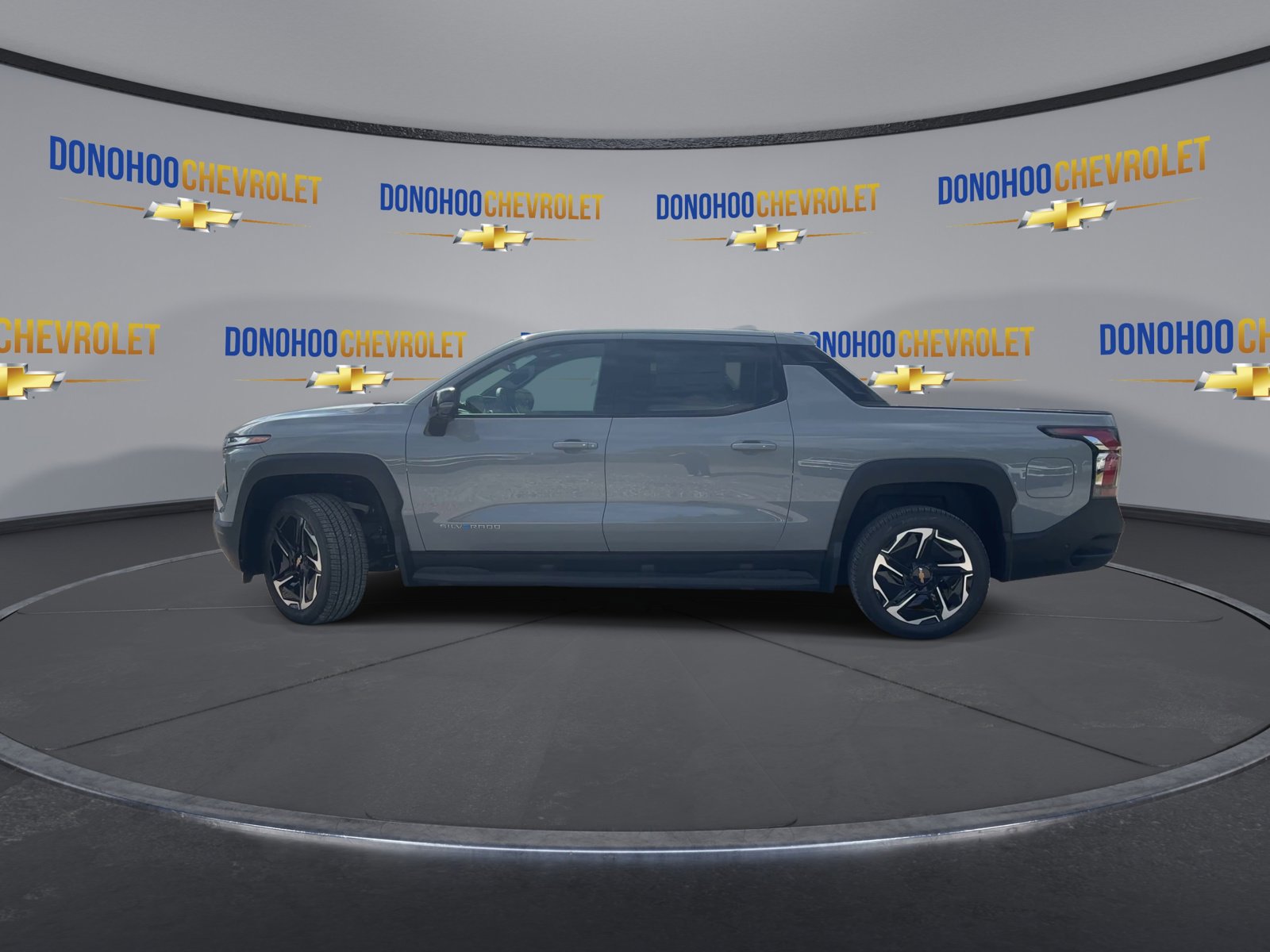 New 2026 Chevrolet Silverado EV LT w/ Premium Package image 5
