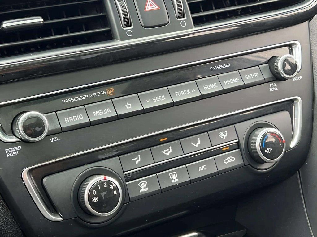 Used 2020 Kia Optima SE image 26