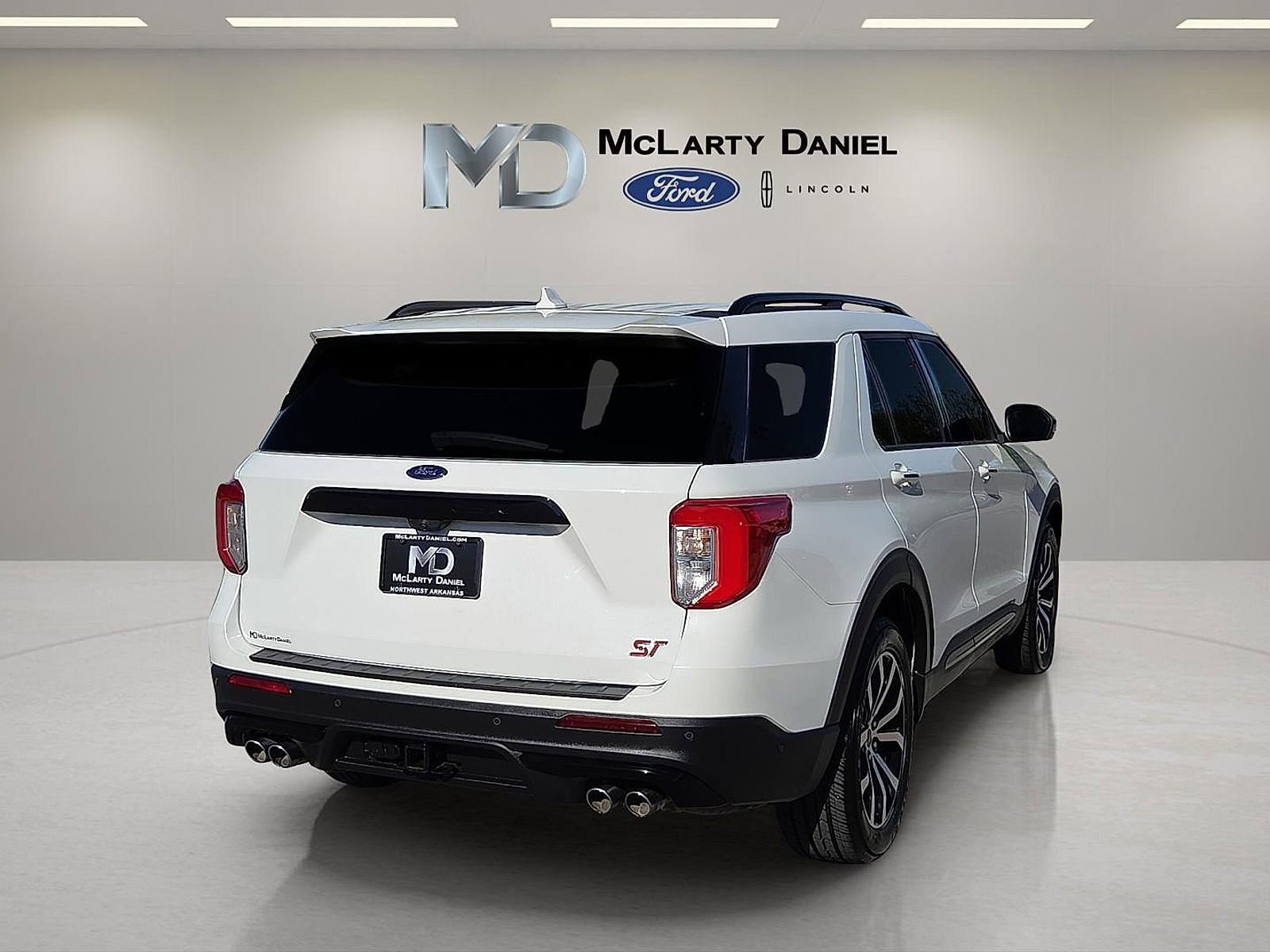 Used 2020 Ford Explorer ST w/ Premium Technology Package AWD/4WD image 5