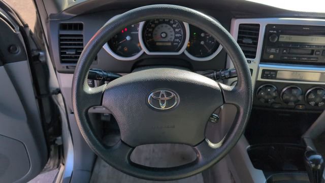 Used 2004 Toyota 4Runner SR5 image 9