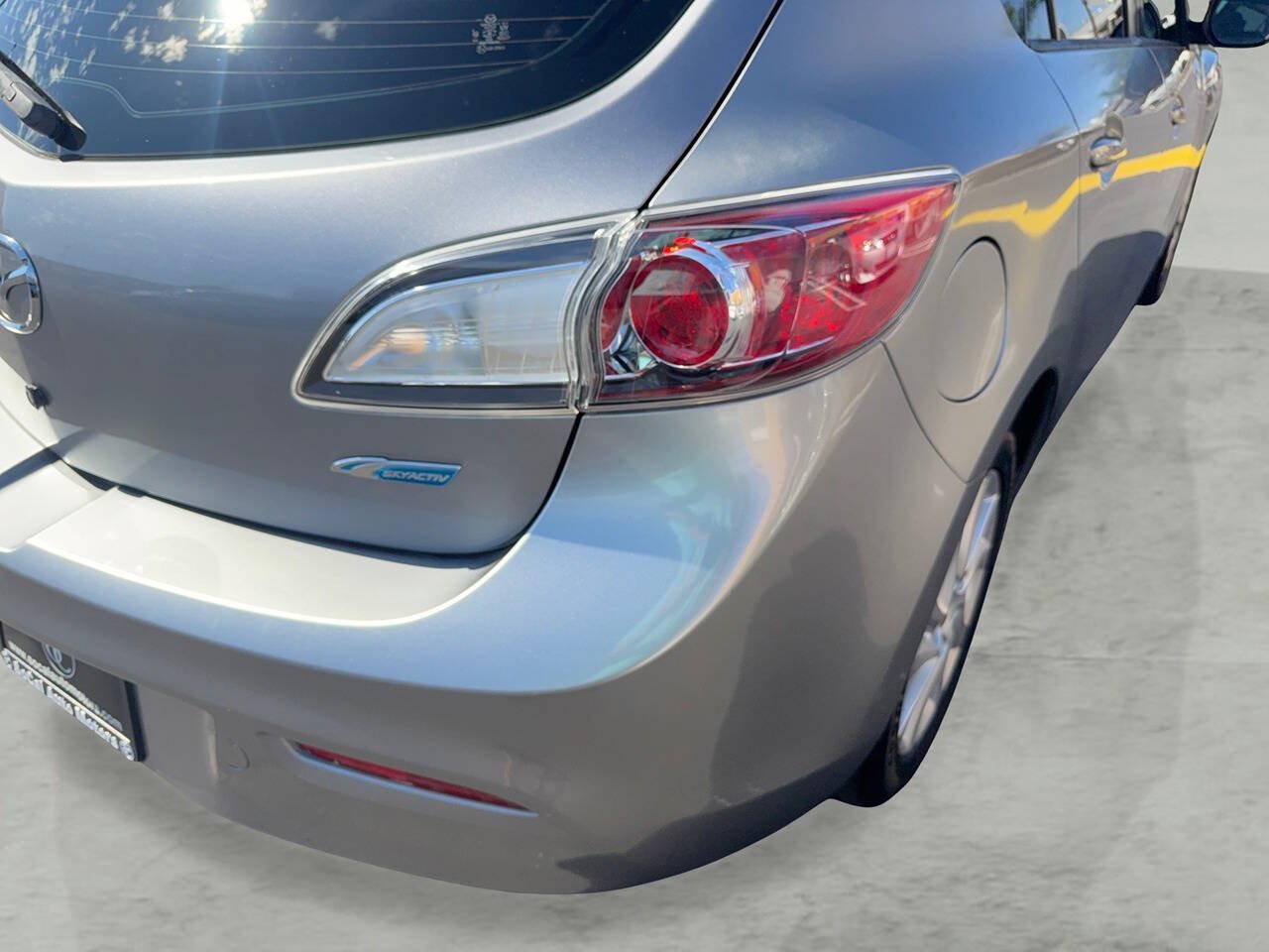 Used 2012 MAZDA MAZDA3 i Grand Touring w/ Tech Pkg FWD image 27