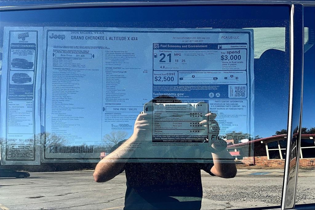 New 2025 Jeep Grand Cherokee L Altitude image 13