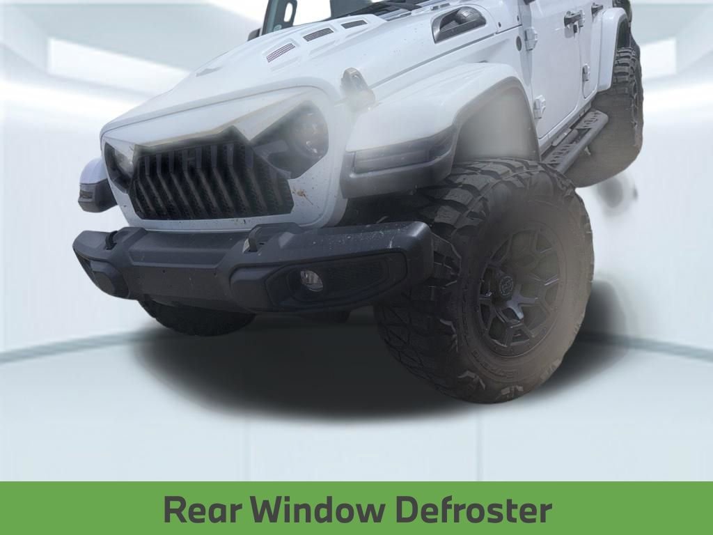 Used 2024 Jeep Wrangler Unlimited Sahara w/ Technology Group AWD/4WD image 18