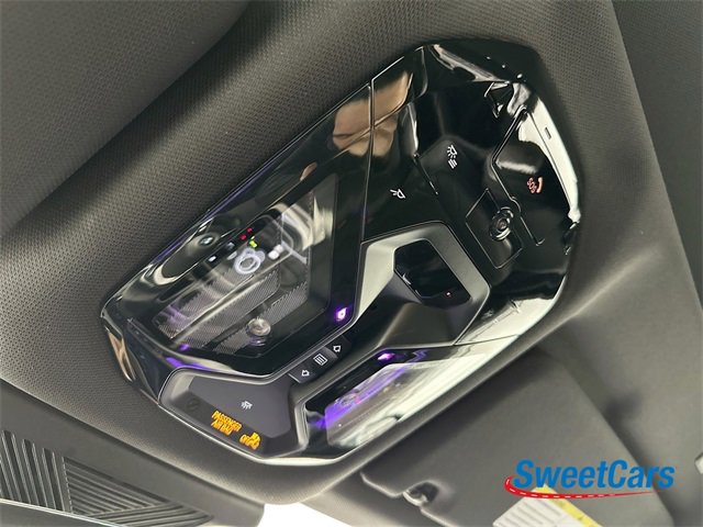 Used 2025 BMW 740i xDrive image 39