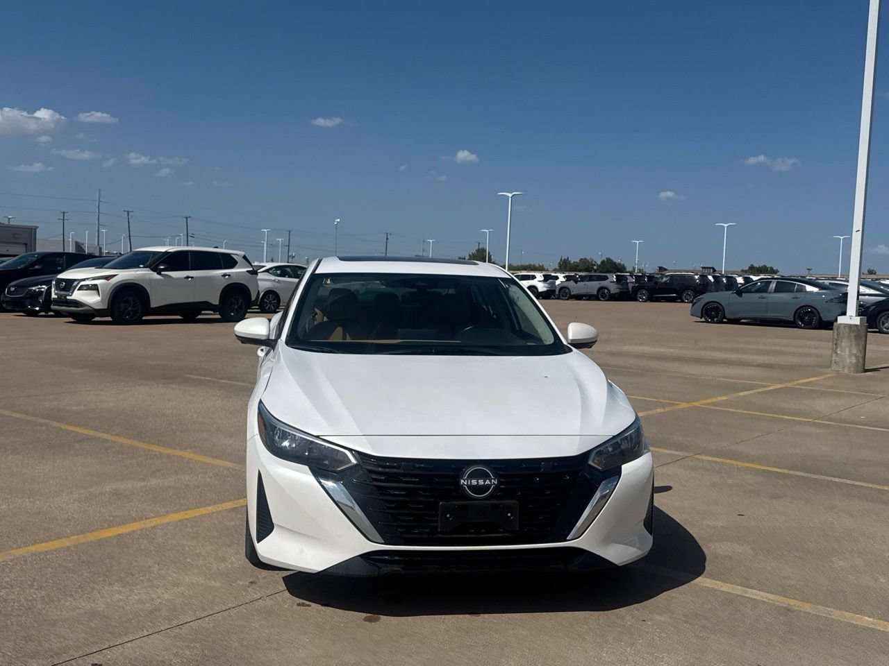 Certified 2025 Nissan Sentra SV w/ SV Premium Package FWD image 4