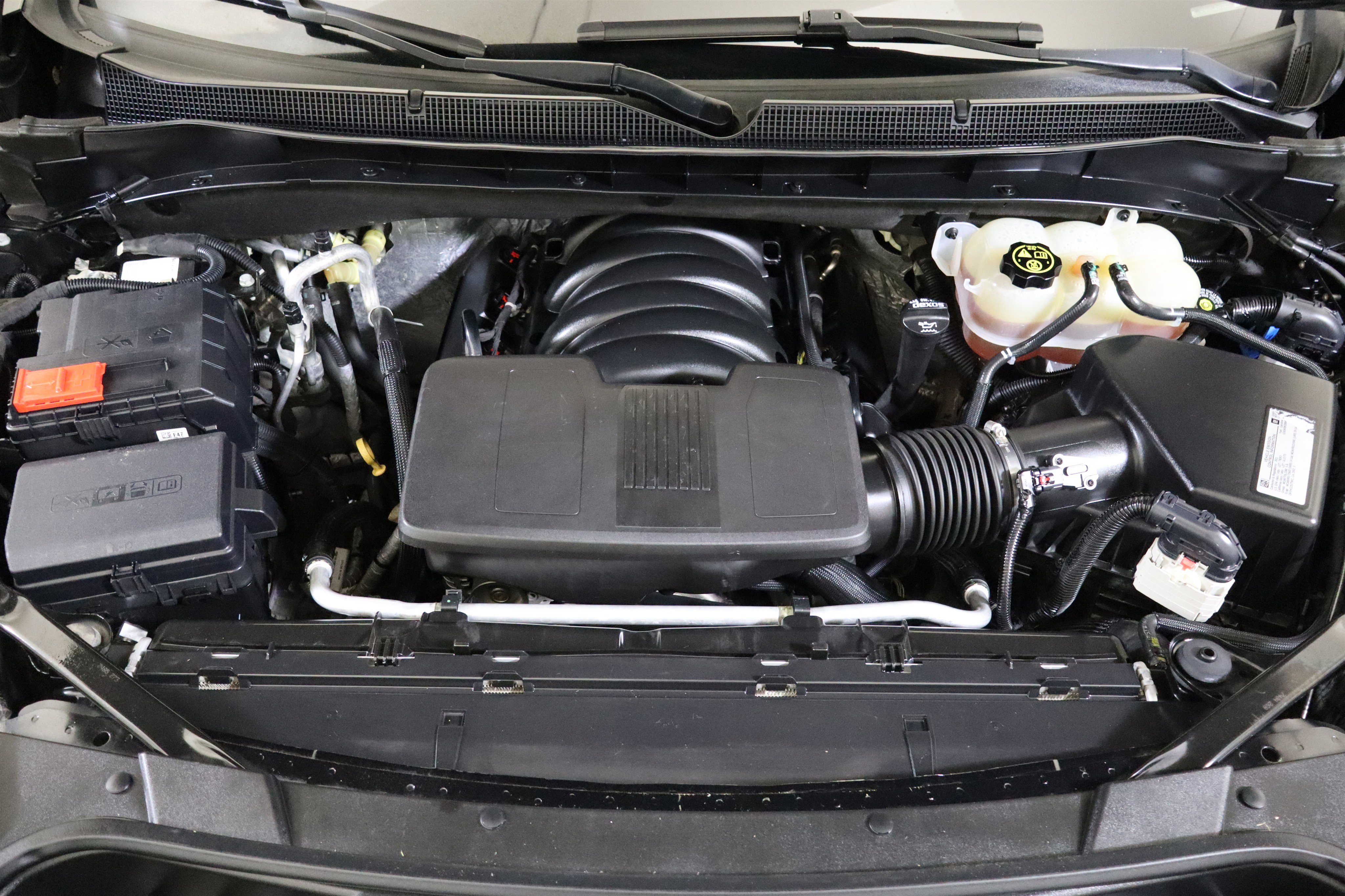 Used 2021 Chevrolet Tahoe RST w/ Luxury Package image 11