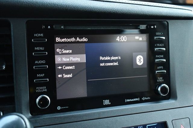 Used 2020 Toyota Sienna SE image 45