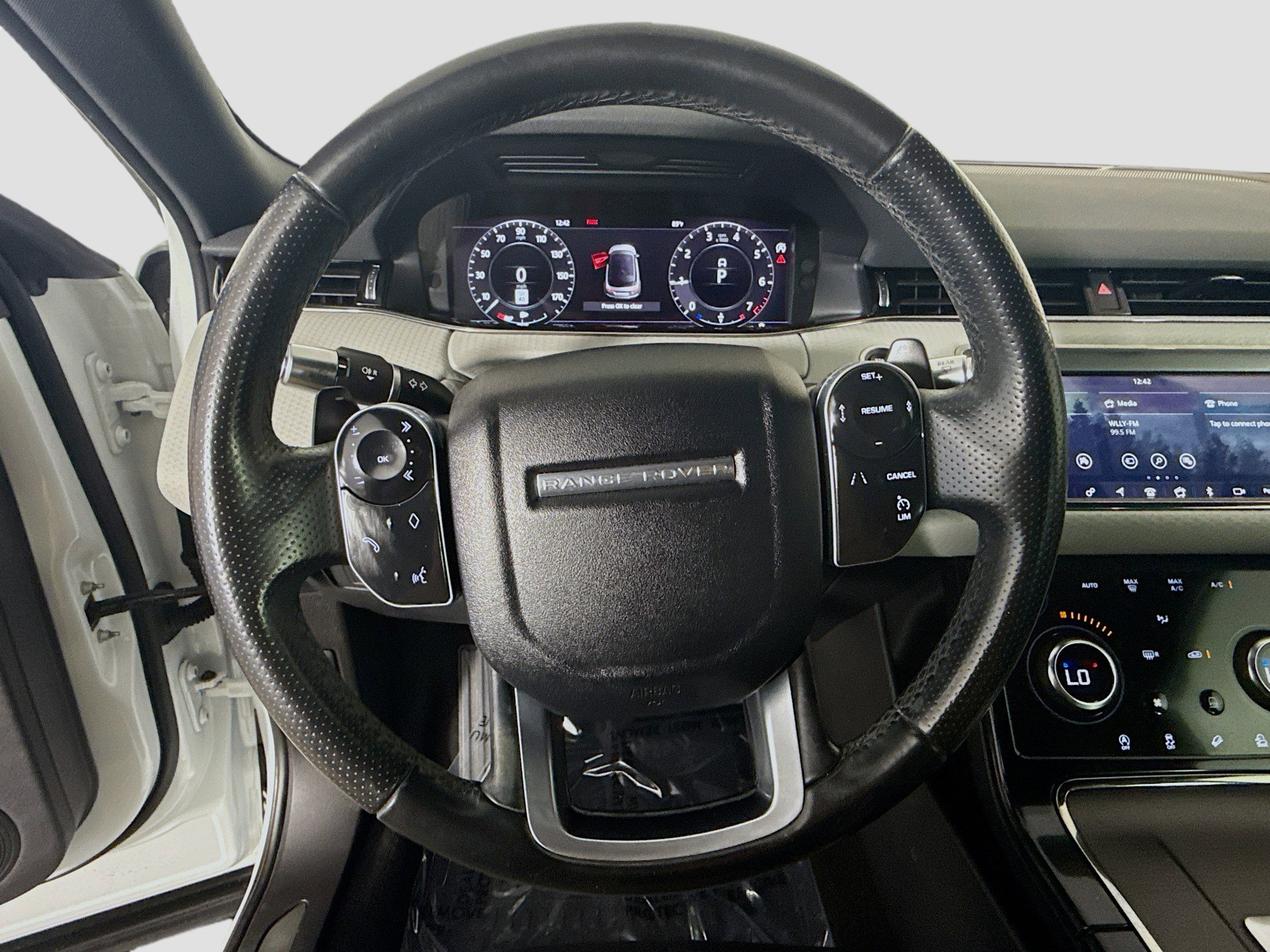 Used 2020 Land Rover Range Rover Evoque R-Dynamic S image 13