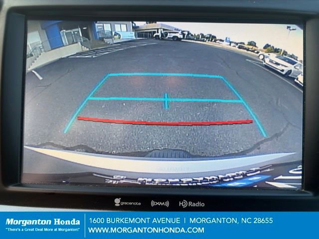 Used 2017 Toyota Highlander XLE w/ Carpet Mat Package AWD/4WD image 26