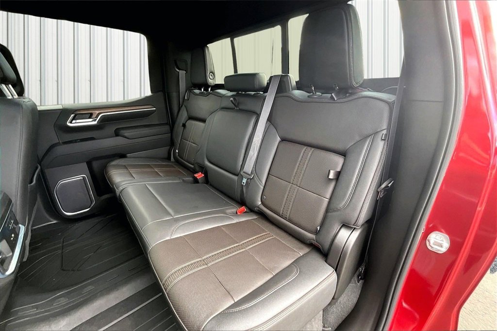 Used 2022 Chevrolet Silverado 1500 High Country w/ High Country Premium Package image 19