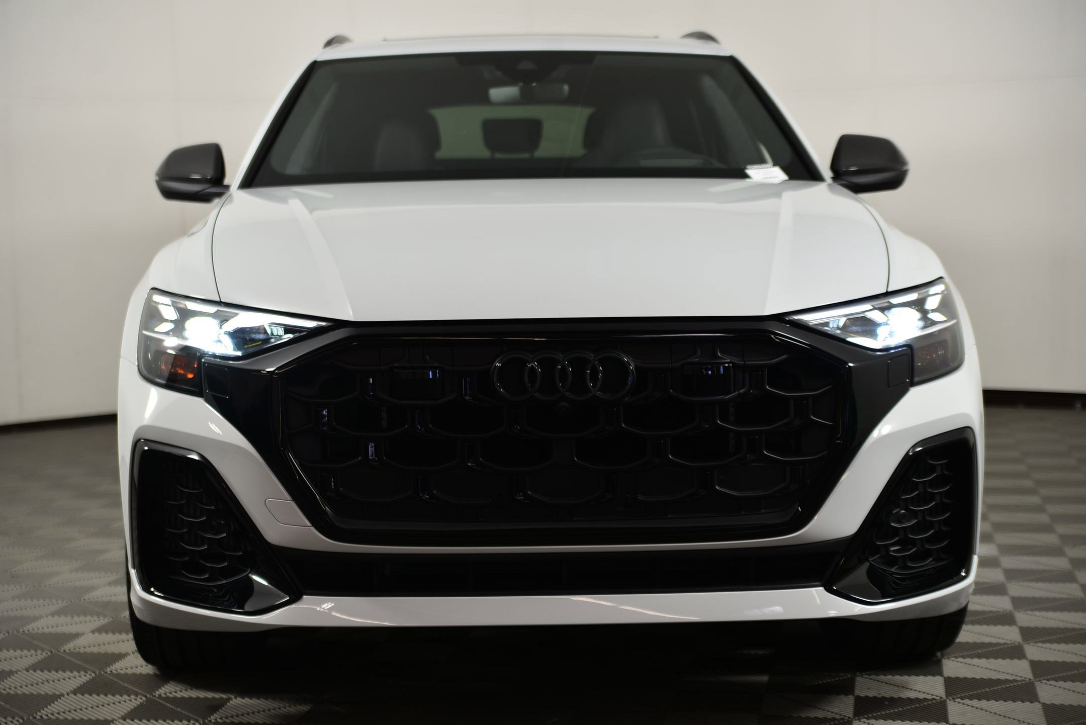 New 2026 Audi SQ8 Prestige image 5