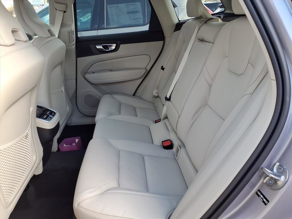 New 2026 Volvo XC60 B5 Ultra w/ Climate Package image 5