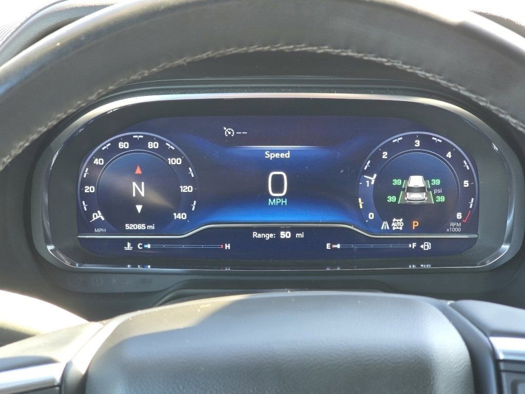 Used 2024 Chevrolet Suburban Premier image 24