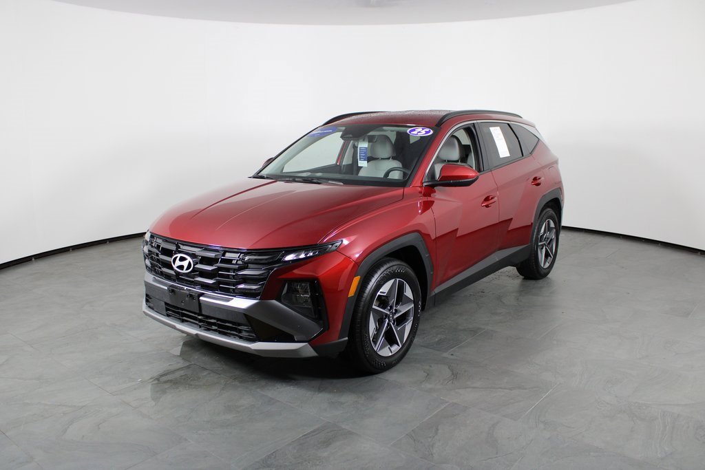 Certified 2025 Hyundai Tucson SEL image 2