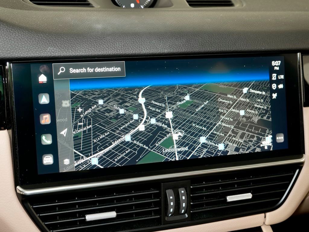 Certified 2023 Porsche Cayenne image 27