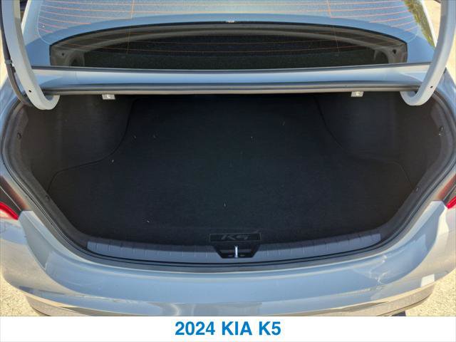 Used 2024 Kia K5 GT w/ GT1 Package FWD image 24