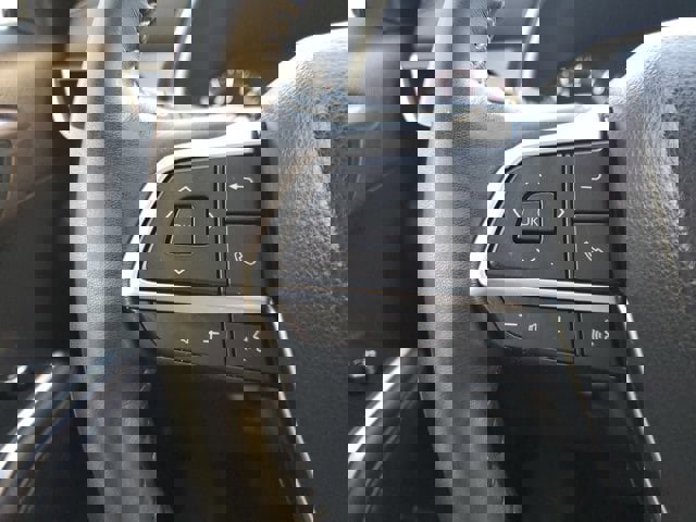 Used 2020 Toyota Highlander Limited image 18