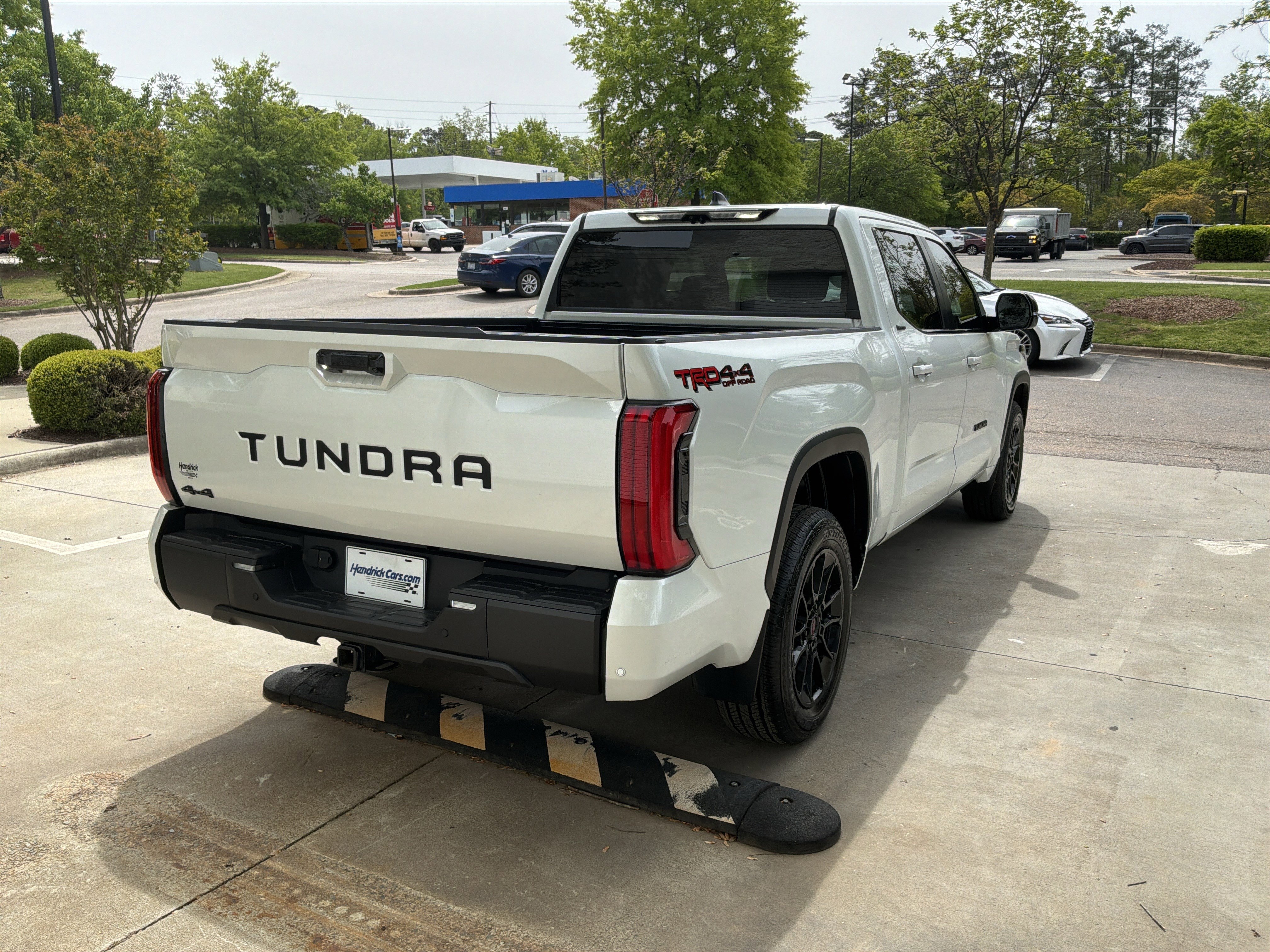 Used 2025 Toyota Tundra Limited w/ TRD Off-Road Package AWD/4WD image 10