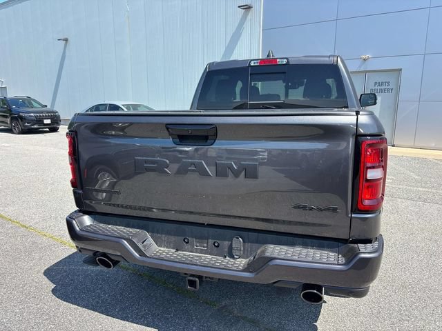New 2026 RAM 1500 4x4 Crew Cab image 3