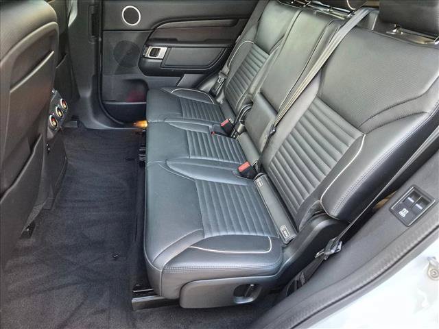 Used 2020 Land Rover Discovery HSE Luxury AWD/4WD image 19