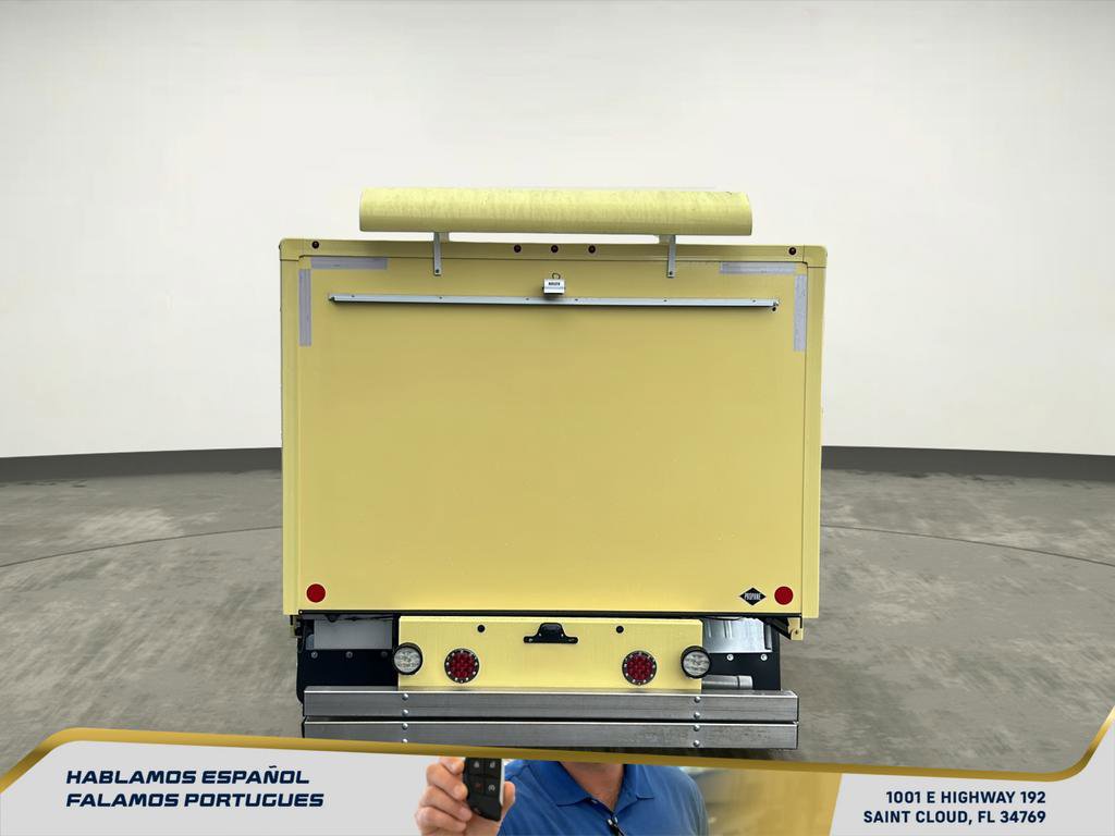 Used 2022 Ford E-450 and Econoline 450 Super Duty image 6