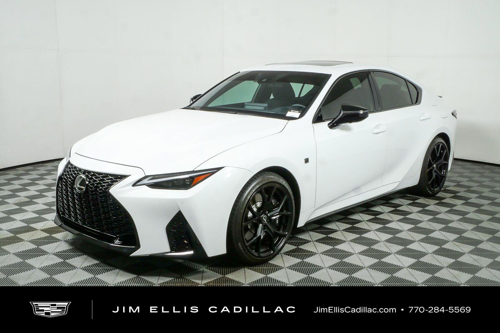 Used 2025 Lexus IS 500 w/ Accessory Package 2 RWD image 27