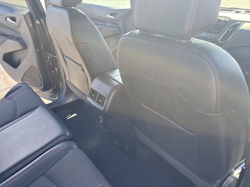 Used 2023 Chevrolet Equinox RS FWD image 30