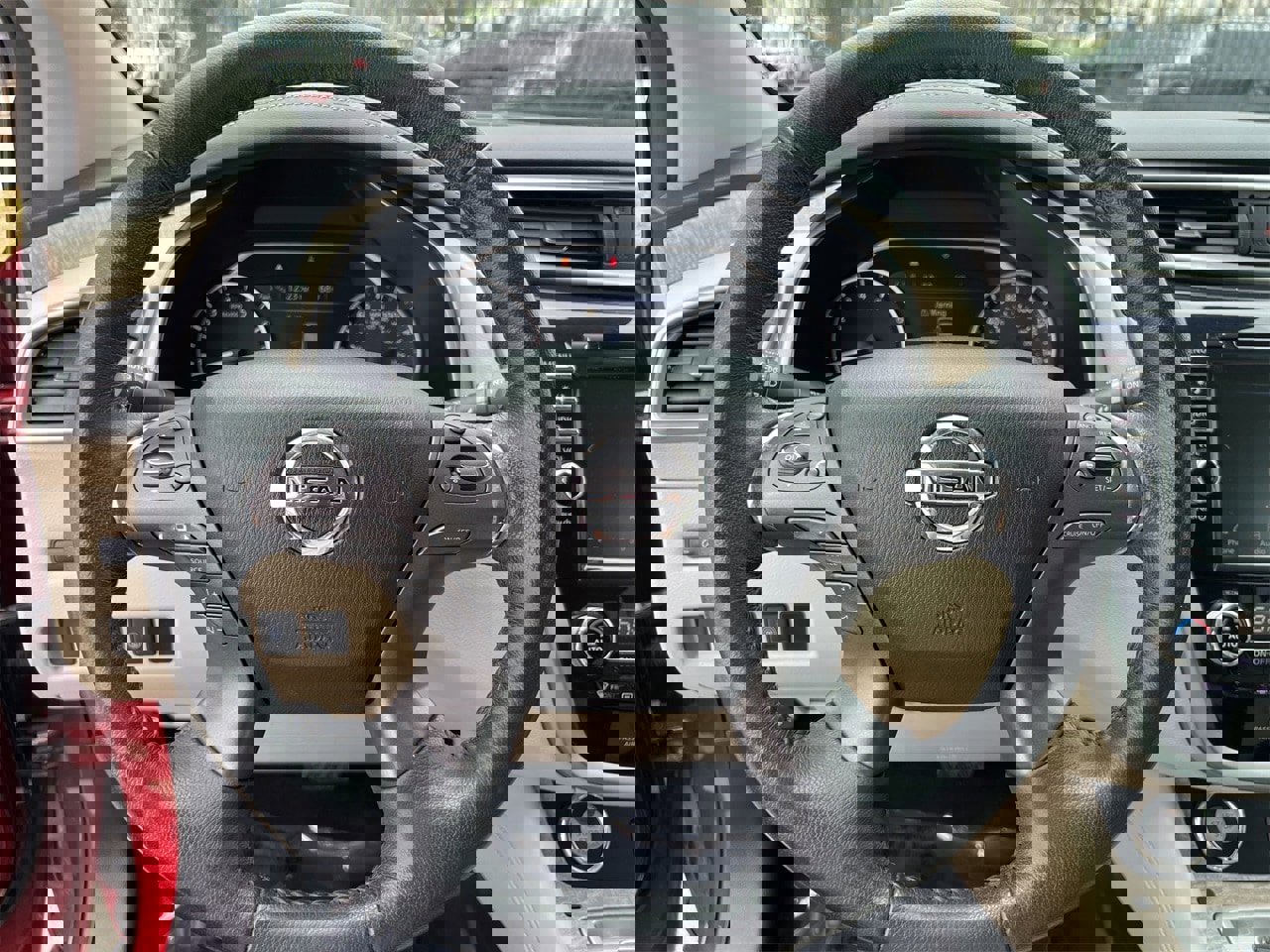 Used 2020 Nissan Murano SV w/ Premium Package image 9