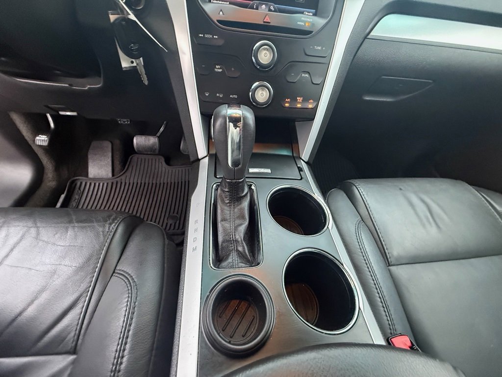 Used 2014 Ford Explorer XLT w/ Equipment Group 202A image 19
