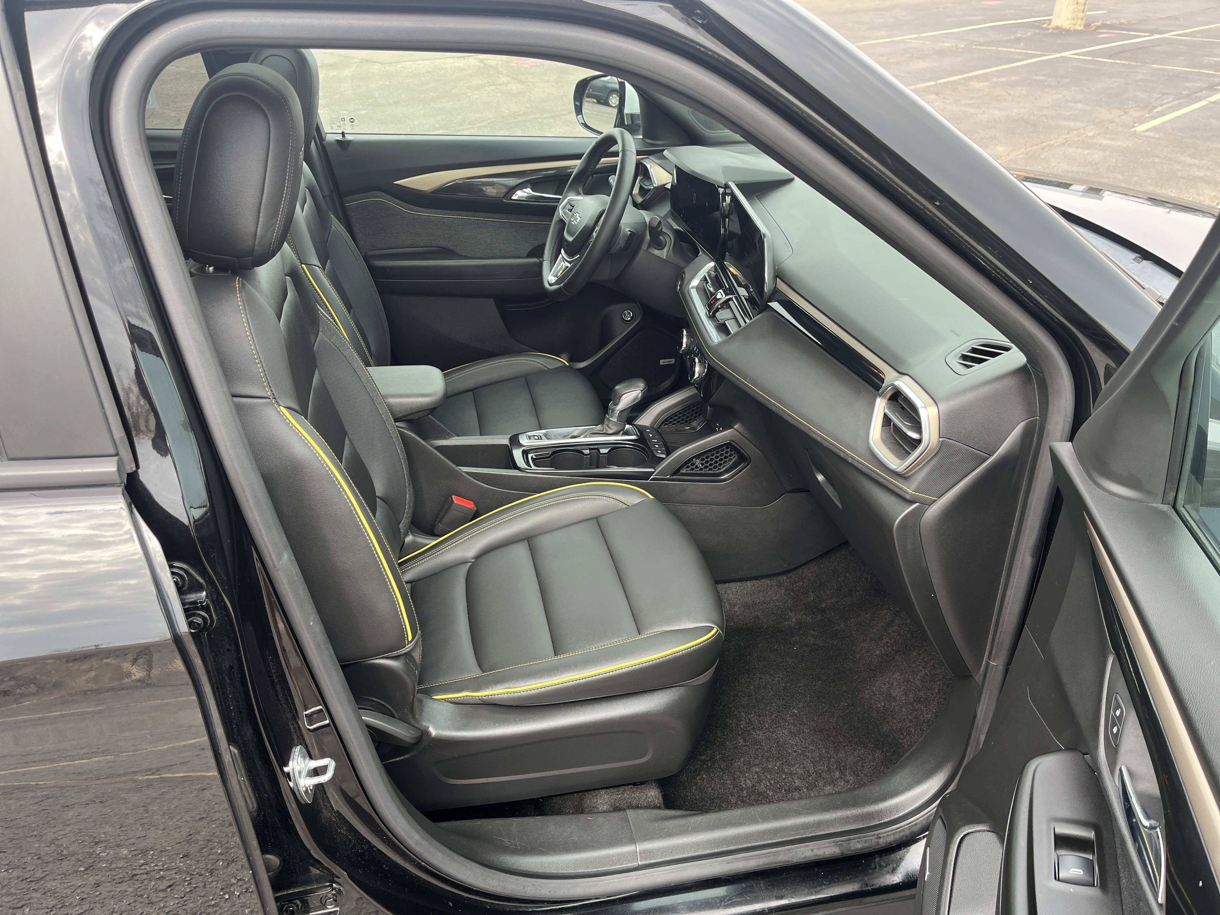 Used 2024 Chevrolet TrailBlazer ACTIV w/ Convenience Package image 16